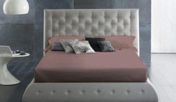 Простыня красное Primavelle на резинке Satin Luxe (марсала)